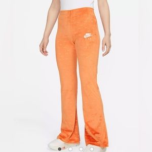 NWOT Nike Air wide leg sweatpants